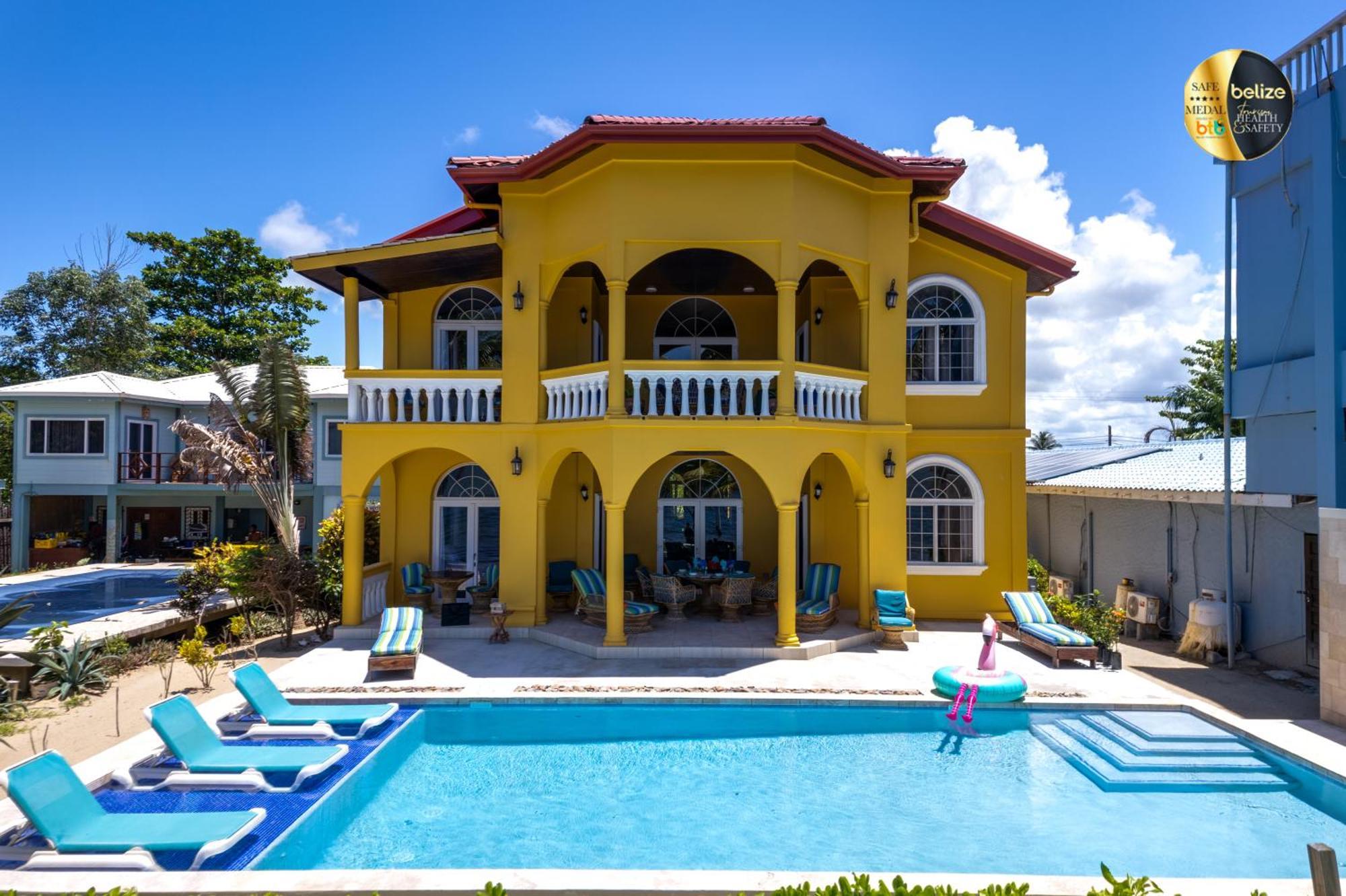 Blue Parrot Beach House And Villas ホプキンズ エクステリア 写真