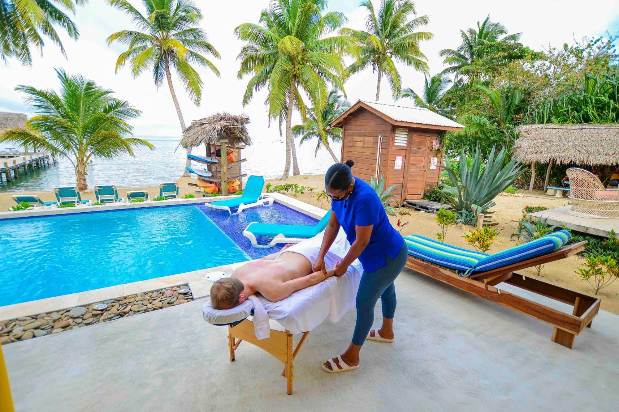 Blue Parrot Beach House And Villas ホプキンズ エクステリア 写真